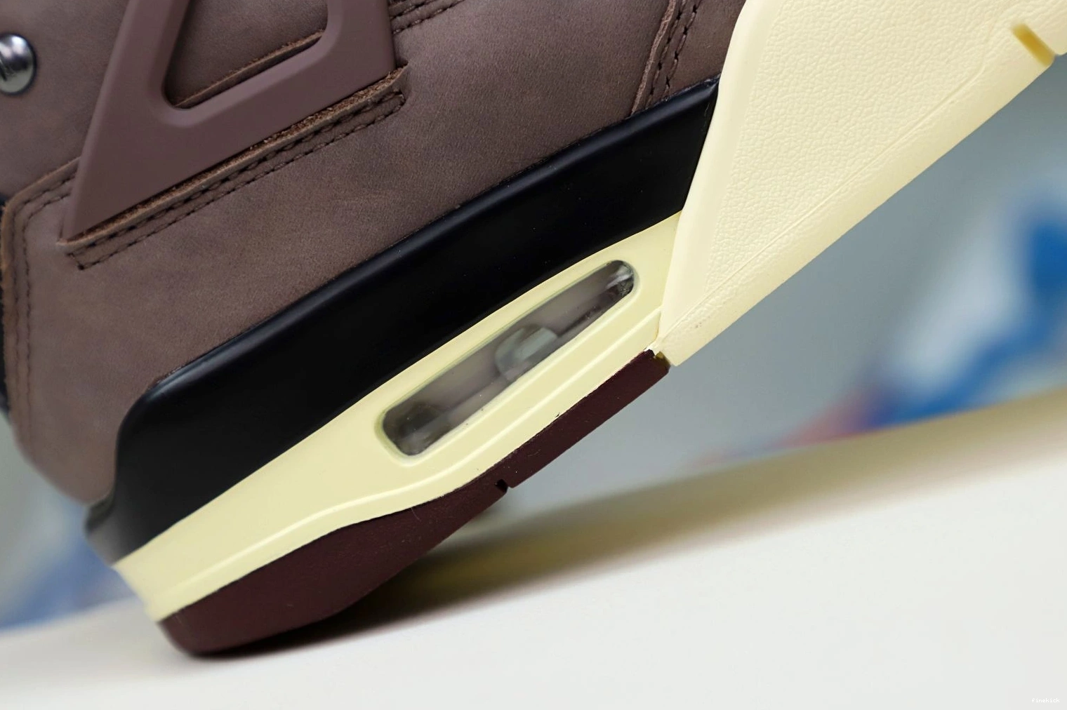 AIR 4 AM JORDAN 1102